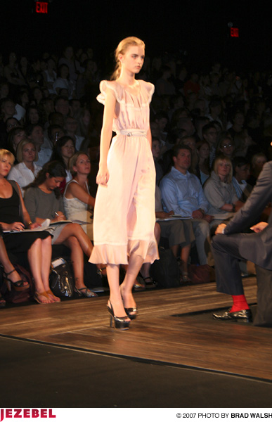 Illustration for article titled Max Azria Spring/Summer '09 Show & Scene
